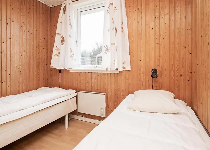 6 Person In * Løkken